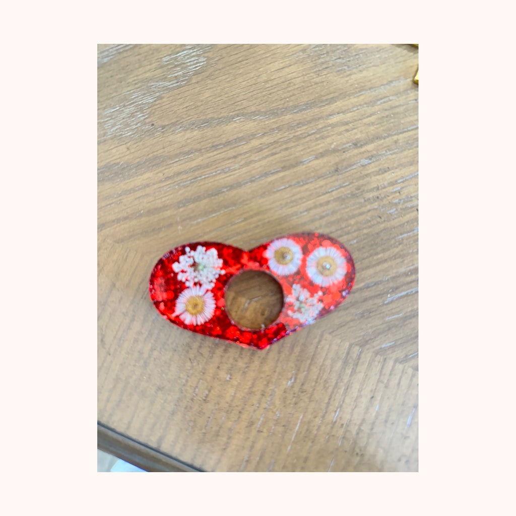 Custom heart page holder