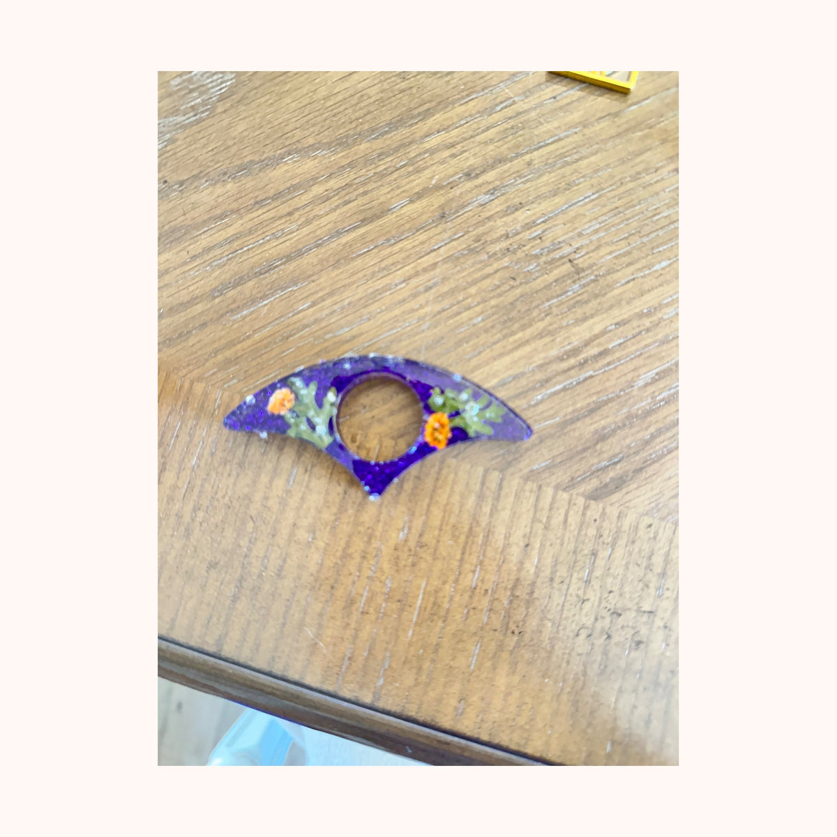 Custom fan page holder